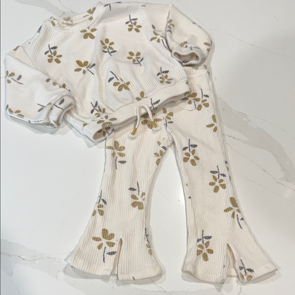 Jessica Simpson Cream and Flowers and Flared Bottome Kids 2pc Matching Set